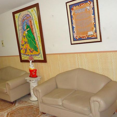Hotel Panamericano Lima Buitenkant foto
