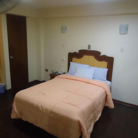 Hotel Panamericano Lima Buitenkant foto