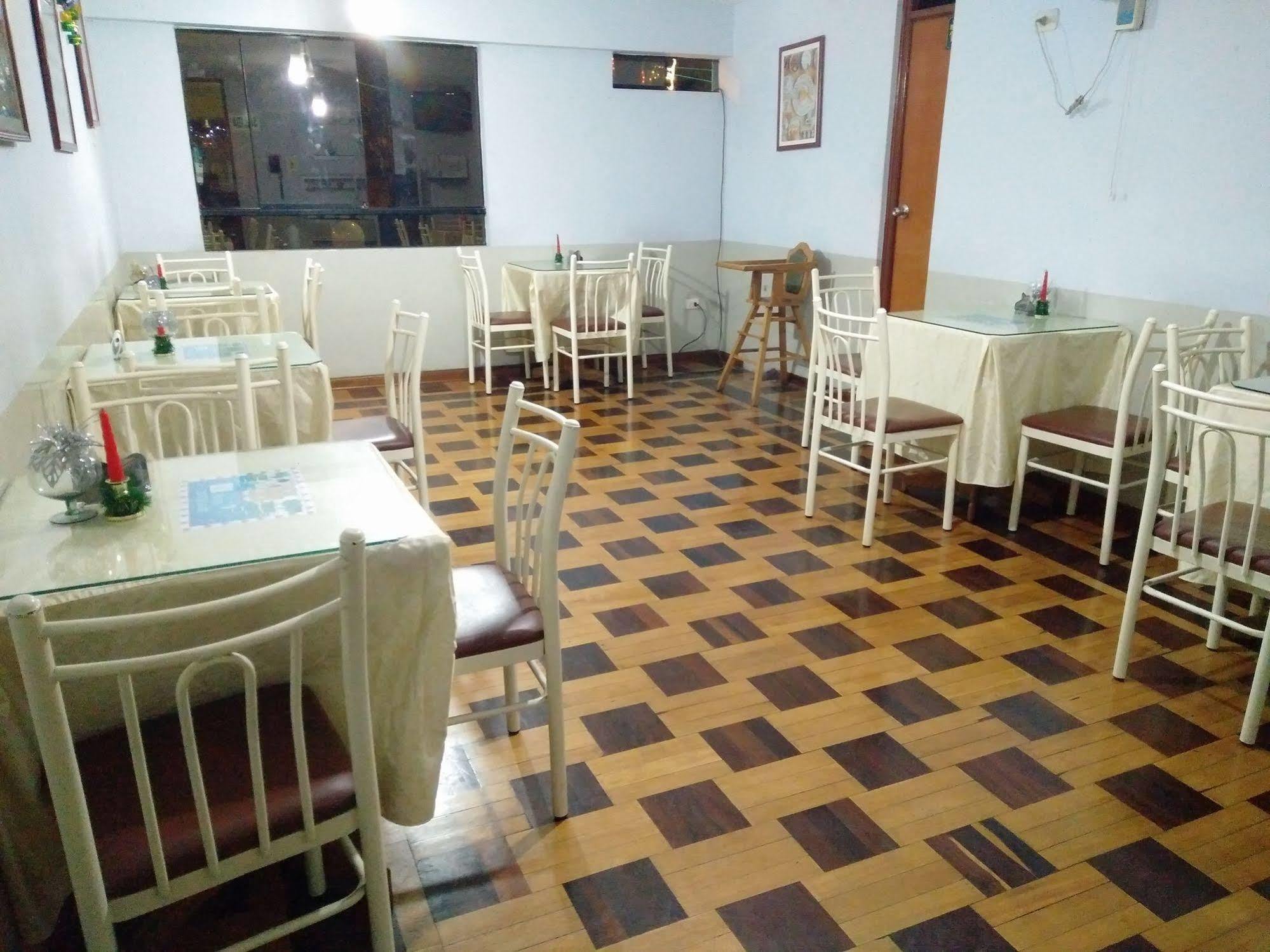 Hotel Panamericano Lima Buitenkant foto