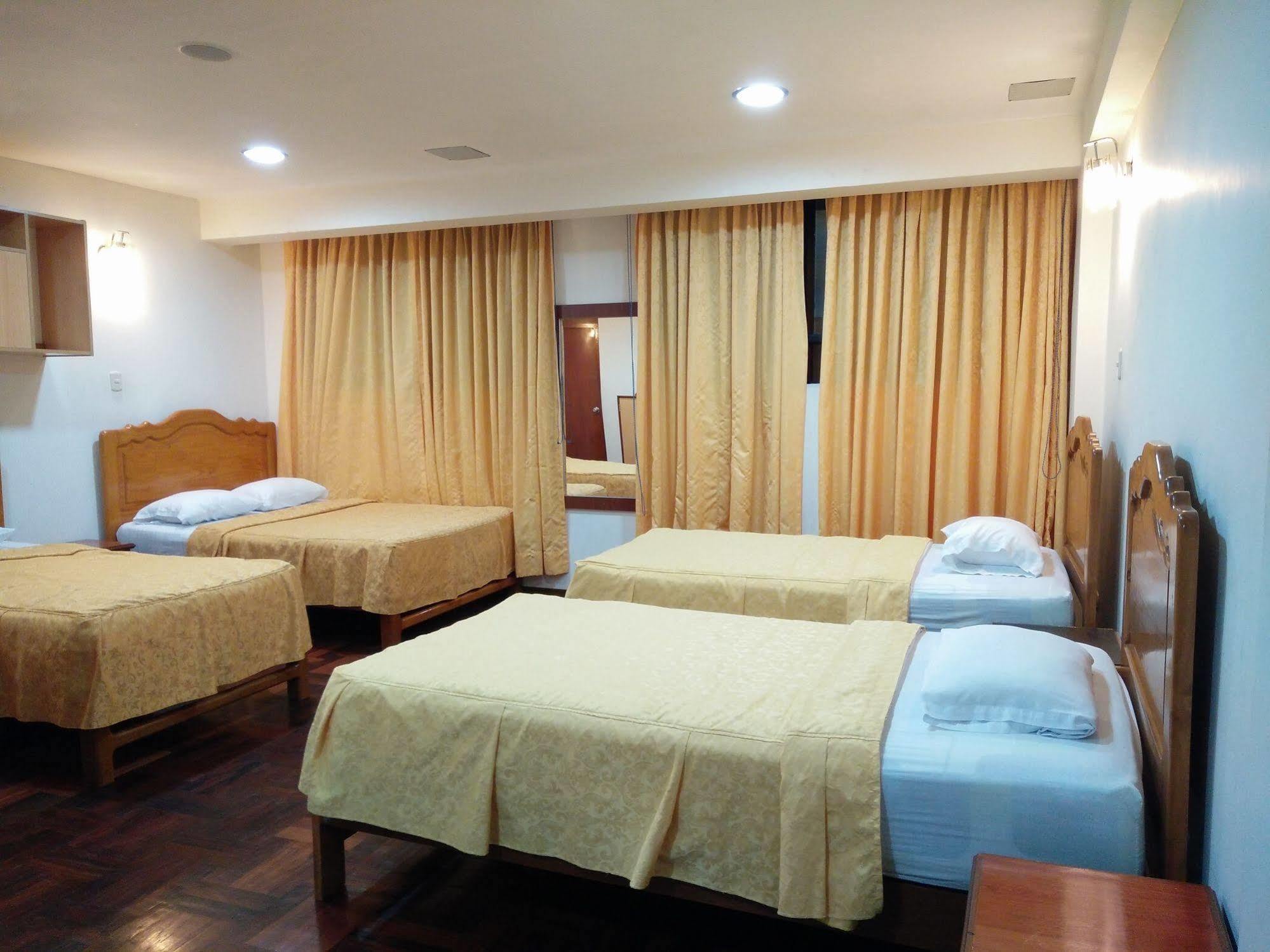 Hotel Panamericano Lima Buitenkant foto