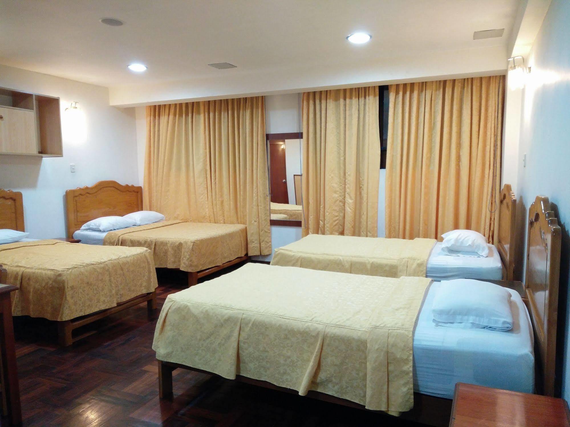Hotel Panamericano Lima Buitenkant foto