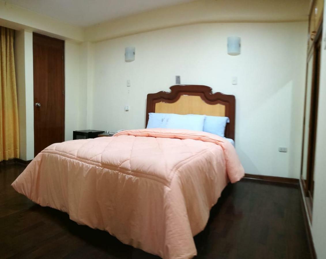 Hotel Panamericano Lima Buitenkant foto