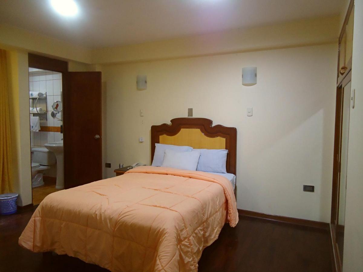 Hotel Panamericano Lima Buitenkant foto
