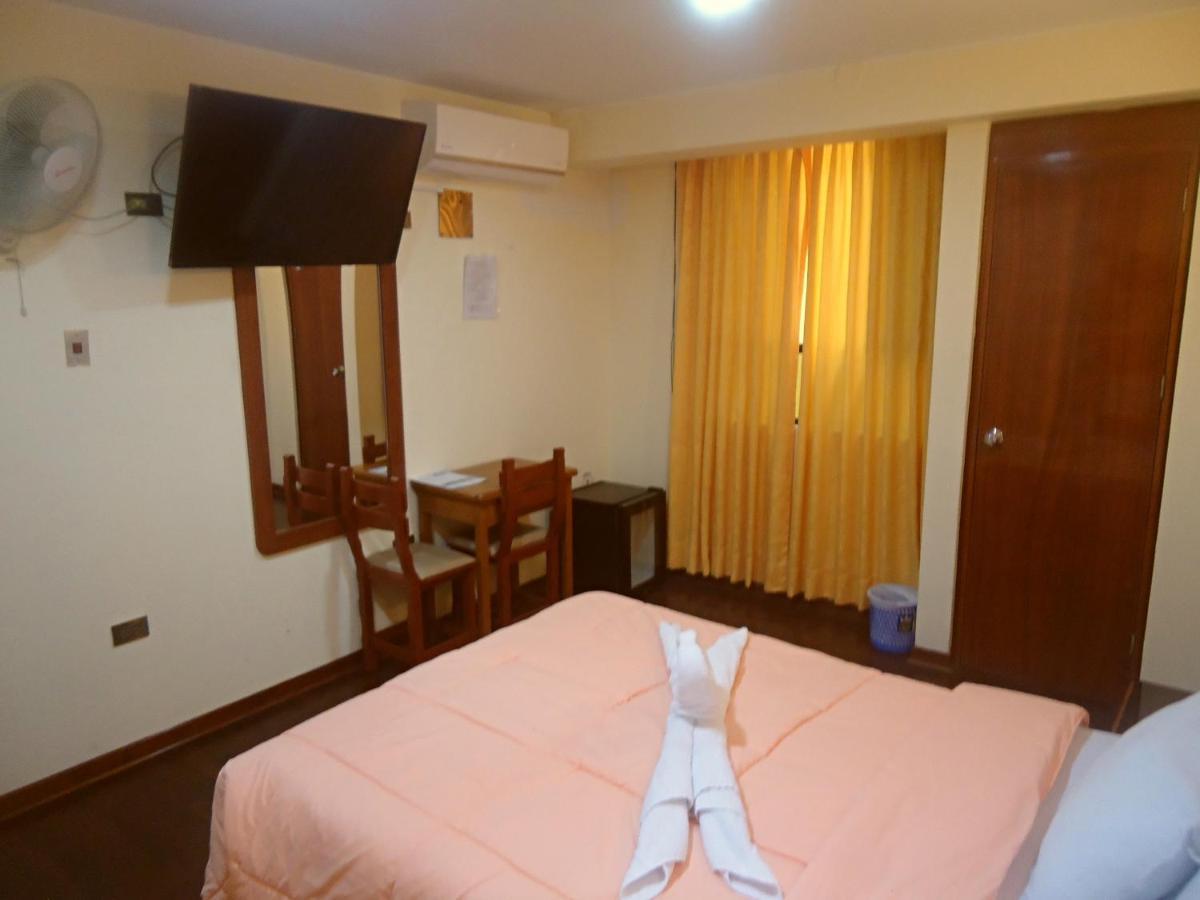 Hotel Panamericano Lima Buitenkant foto